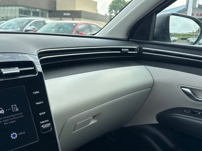 2024 Hyundai TUCSON SE