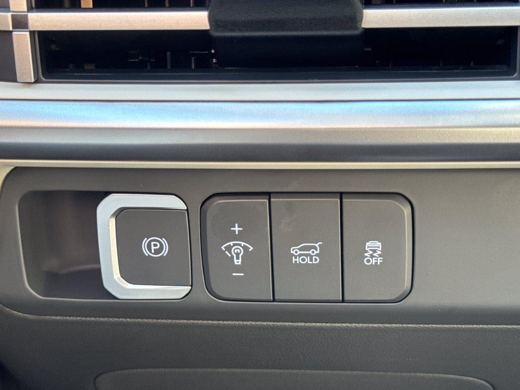 2027 Hyundai SANTA FE SE