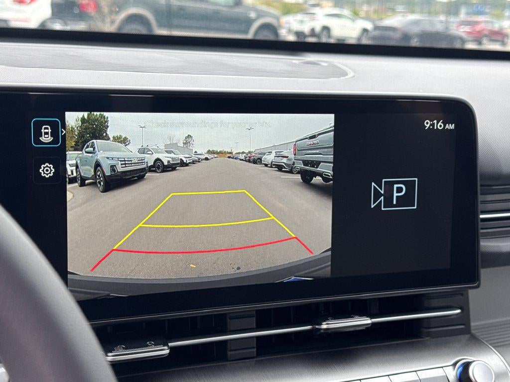 2027 Hyundai KONA SE