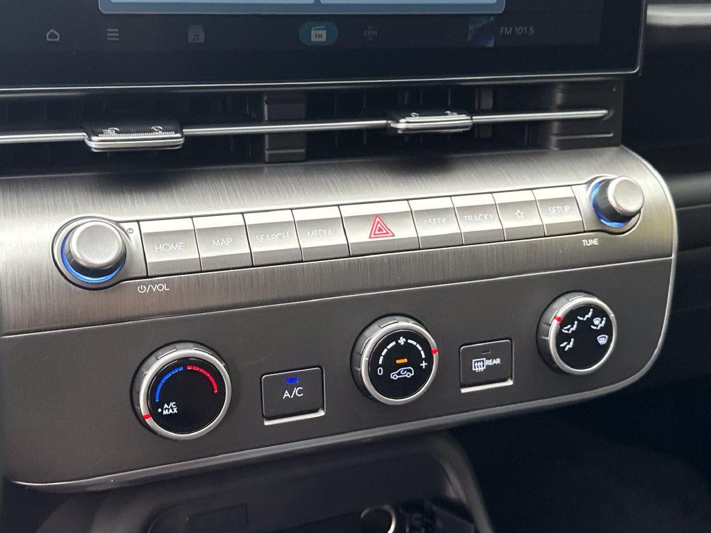 2027 Hyundai KONA SE