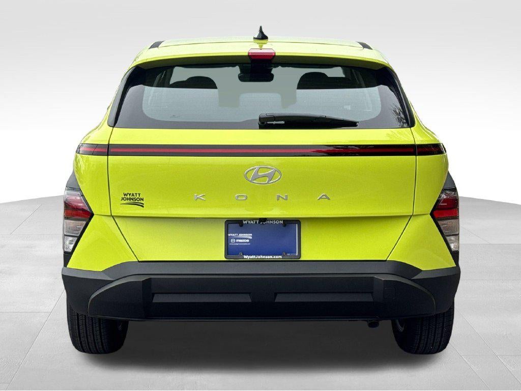 2027 Hyundai KONA SE