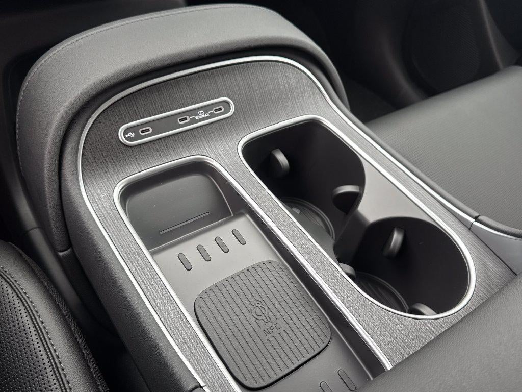 2027 Hyundai PALISADE SEL 7 Passenger