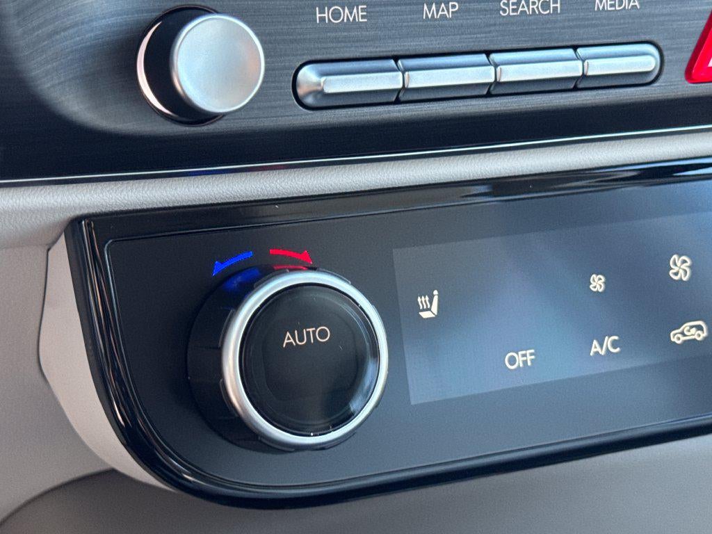 2027 Hyundai PALISADE SEL 7 Passenger