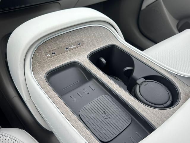 2027 Hyundai PALISADE SEL 7 Passenger