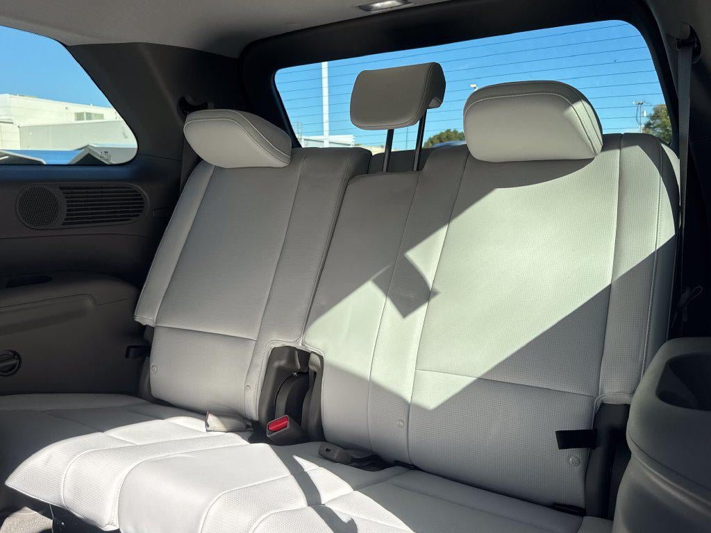 2027 Hyundai PALISADE SEL 7 Passenger