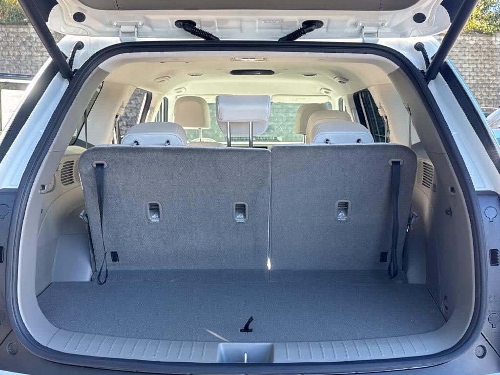 2027 Hyundai PALISADE SEL 7 Passenger
