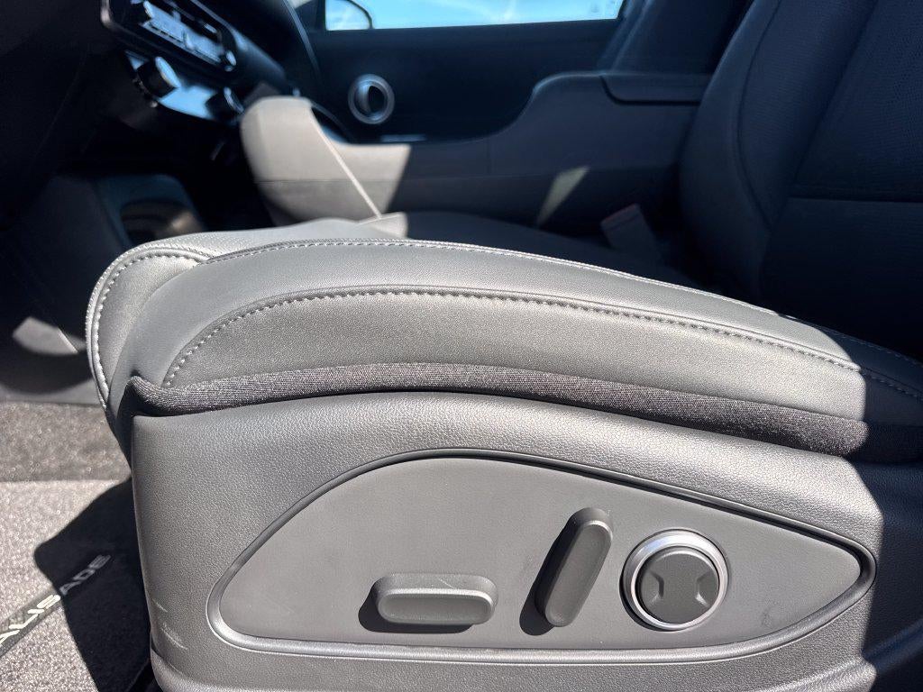 2027 Hyundai PALISADE SEL 7 Passenger