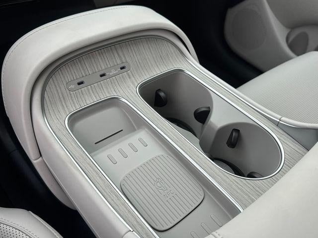 2027 Hyundai PALISADE SEL 7 Passenger