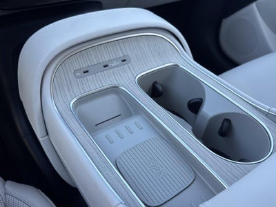 2027 Hyundai PALISADE SEL 7 Passenger