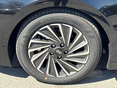 2026 Hyundai SONATA HYBRID SEL
