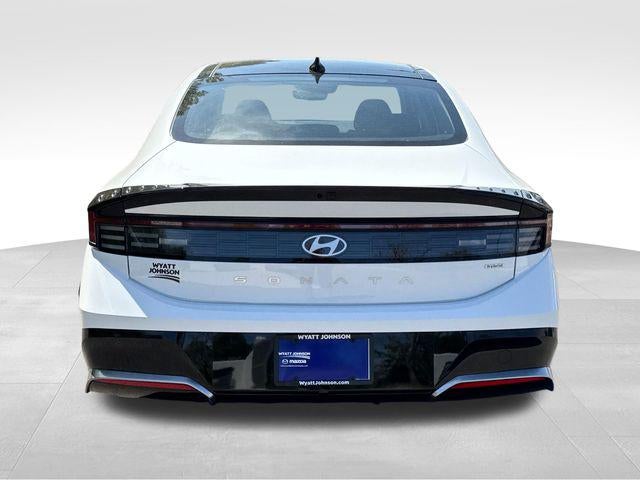 2026 Hyundai SONATA HYBRID SEL