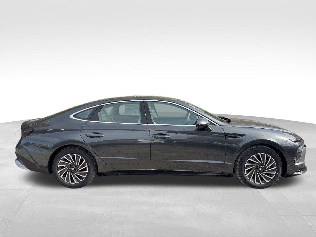 2027 Hyundai SONATA HYBRID SEL