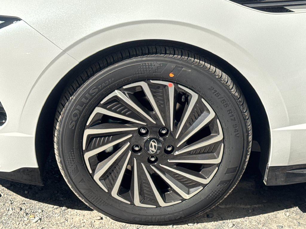 2027 Hyundai SONATA HYBRID SEL