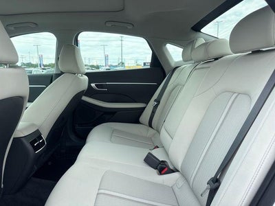 2026 Hyundai SONATA HYBRID SEL