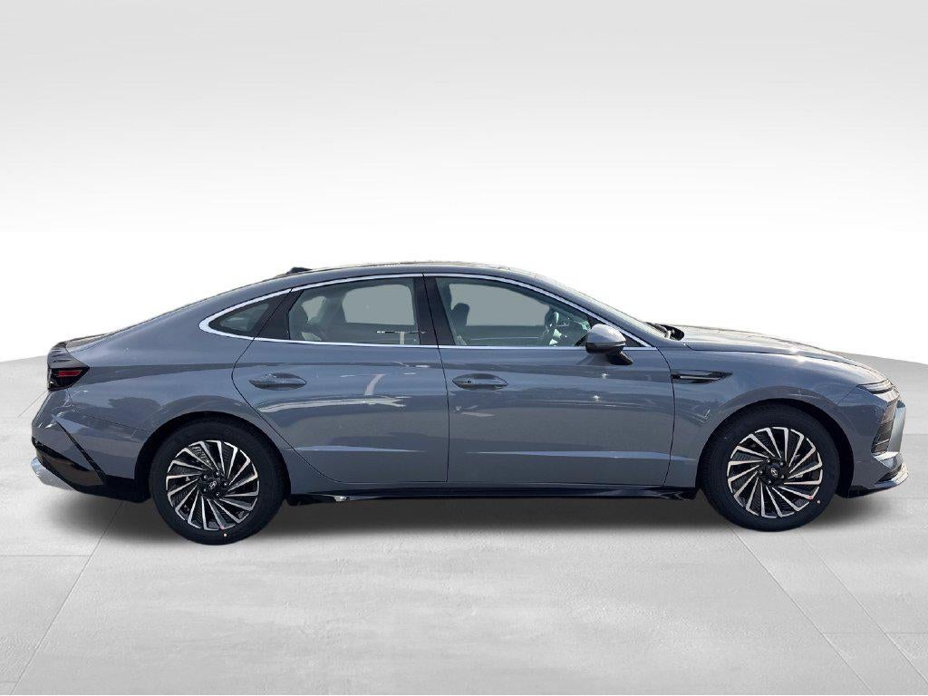 2027 Hyundai SONATA HYBRID SEL