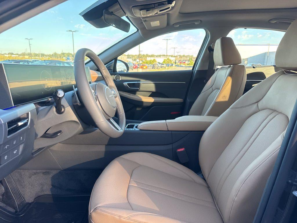 2027 Hyundai SONATA HYBRID Limited