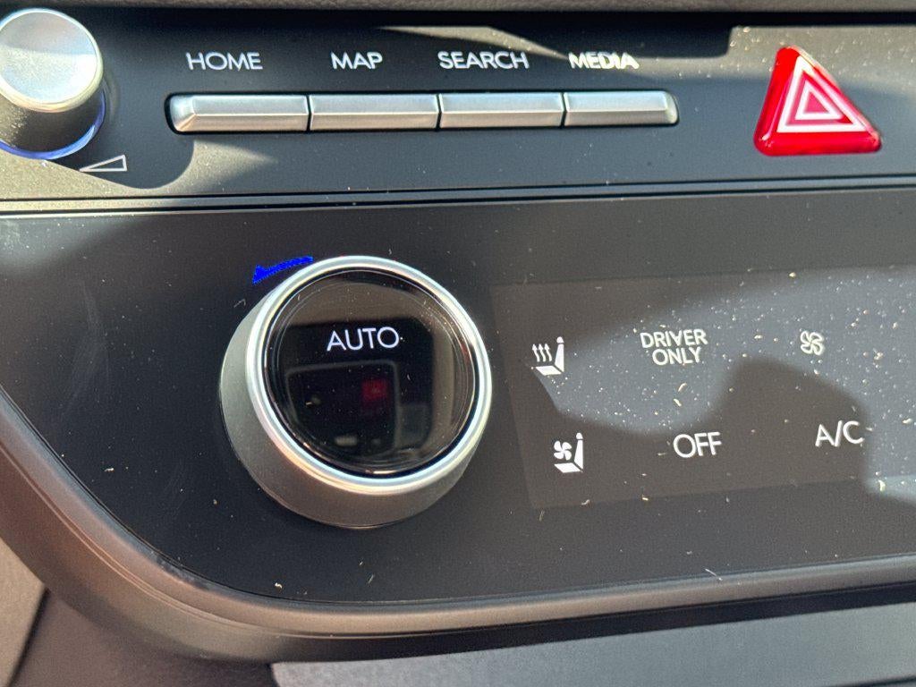 2027 Hyundai SONATA HYBRID Limited