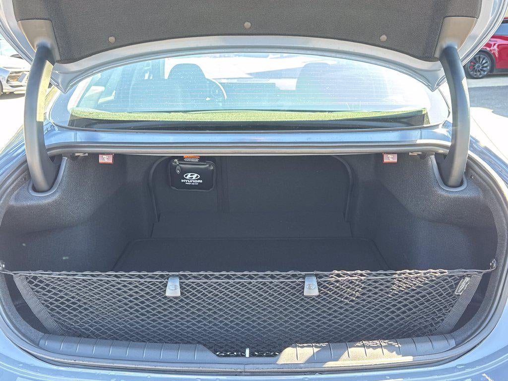 2027 Hyundai SONATA HYBRID Limited