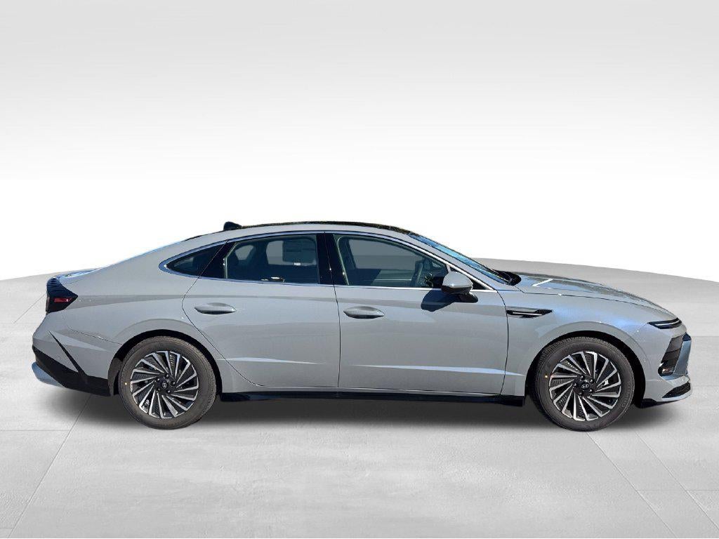 2027 Hyundai SONATA HYBRID Limited
