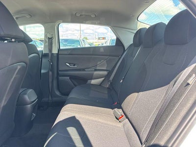 2026 Hyundai ELANTRA SE
