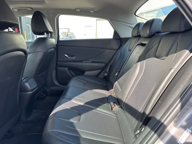 2022 Hyundai ELANTRA Limited