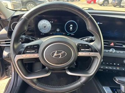 2022 Hyundai ELANTRA Limited
