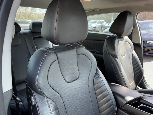 2022 Hyundai ELANTRA Limited