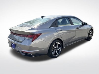 2022 Hyundai ELANTRA Limited