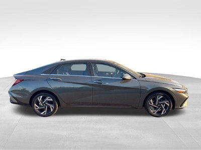 2026 Hyundai ELANTRA Limited