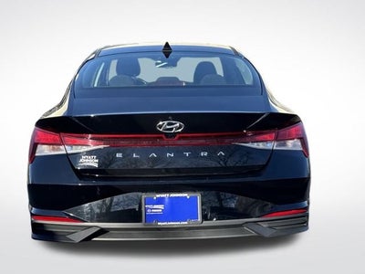2023 Hyundai ELANTRA SEL
